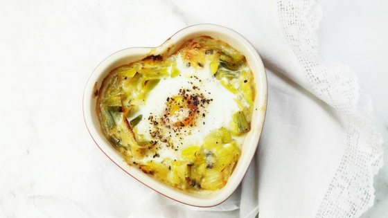 Oven Baked Eggs With Leeks & Blue Cheese