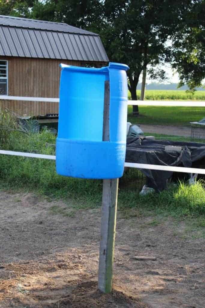 Free Diy Horse Feeders Using Upcycled Barrels Pampered Chicken