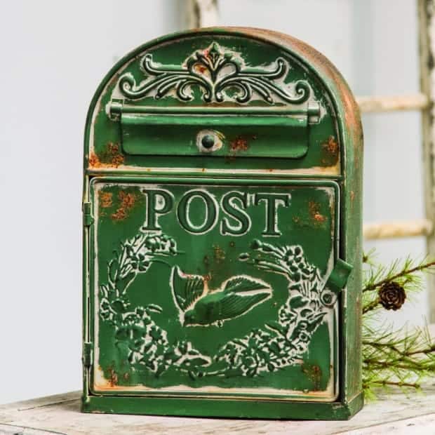 Rounded Bird Post Box
